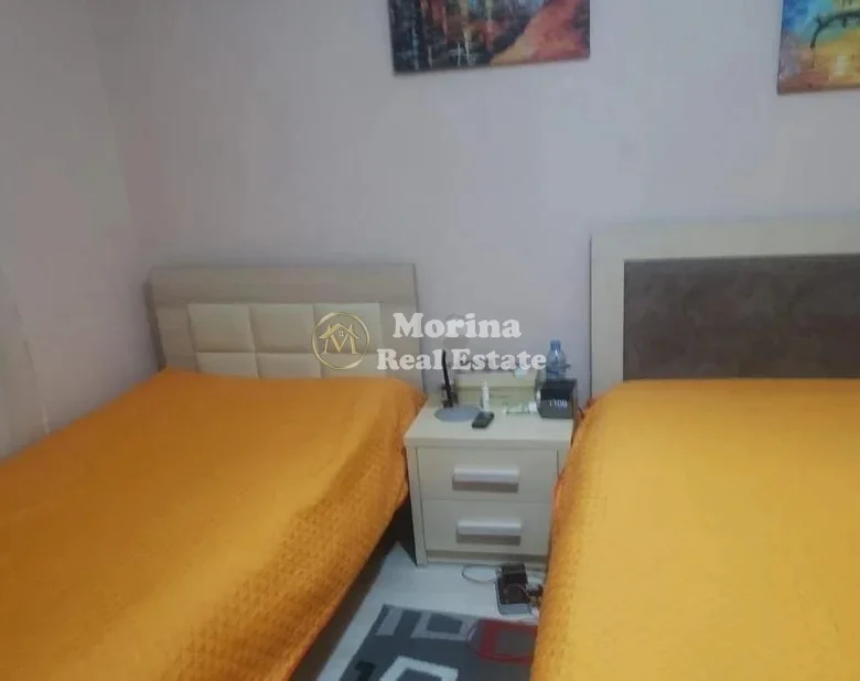 Tirane, jepet me qera Vile 3+1 Kati 2, 500 m² 500 € (Vore)