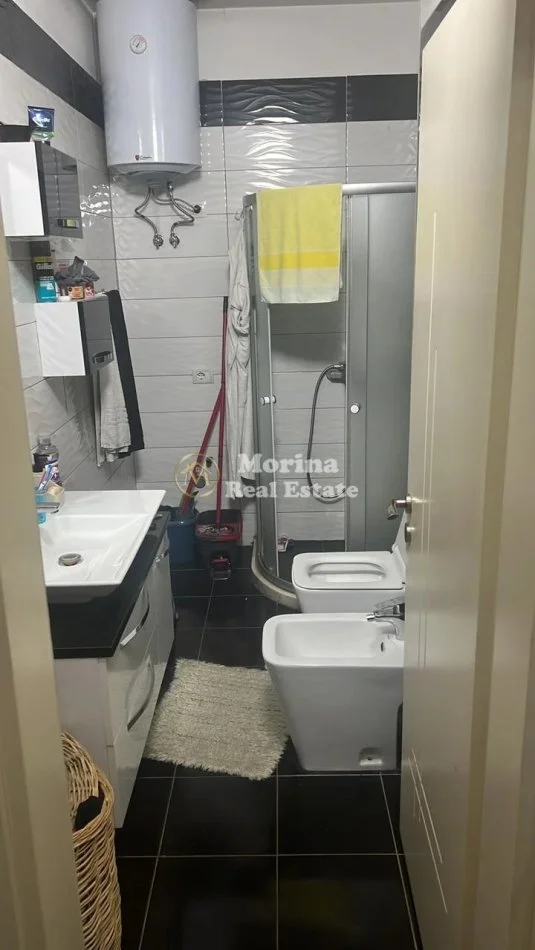 Tirane, jepet me qera apartament 1+1 Kati 4, 70 m² 550 € (Casa Italia)