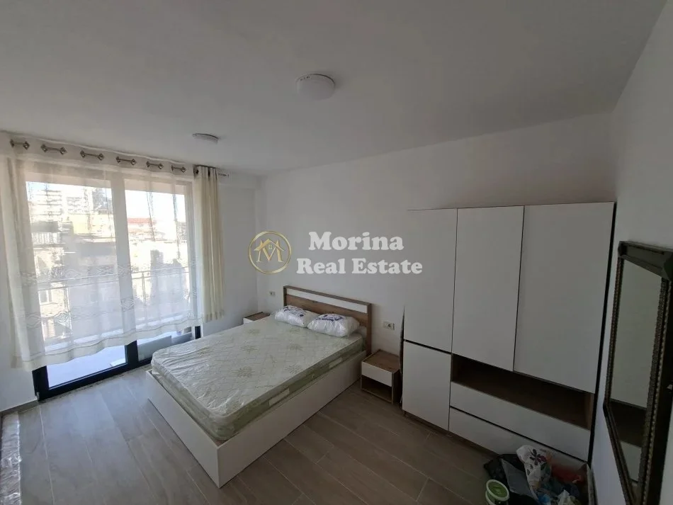 Tirane, jepet me qera apartament 1+1 Kati 2, 70 m² 750 € (Rruga Mine Peza)