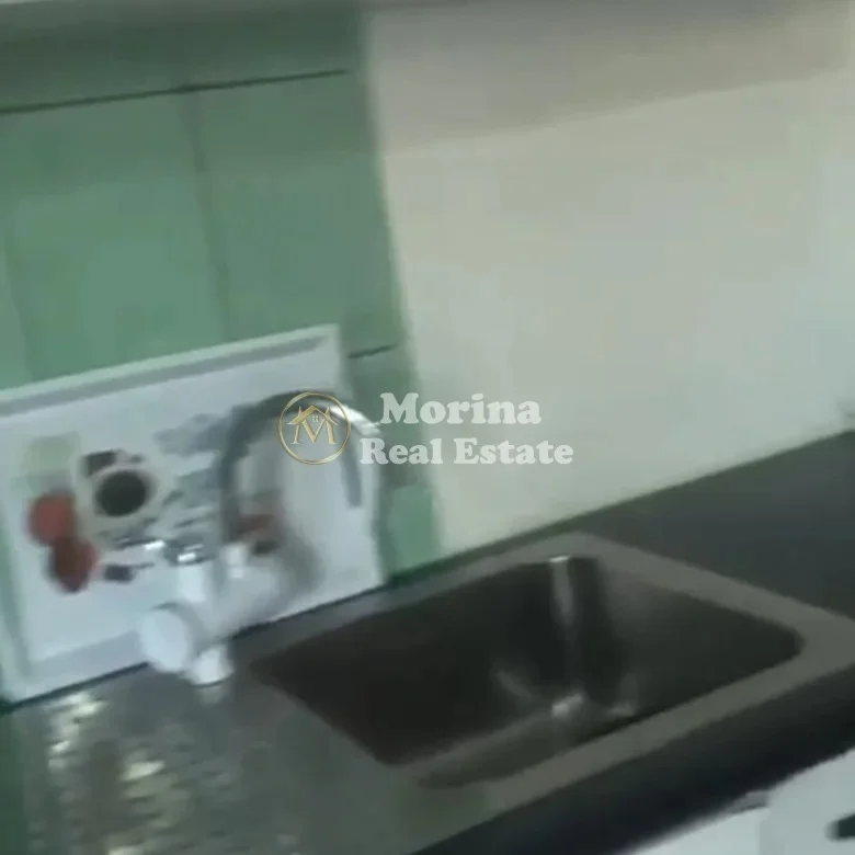 Tirane, jepet me qera apartament 1+1 Kati 2, 50 m² 350 € (Don Bosko)