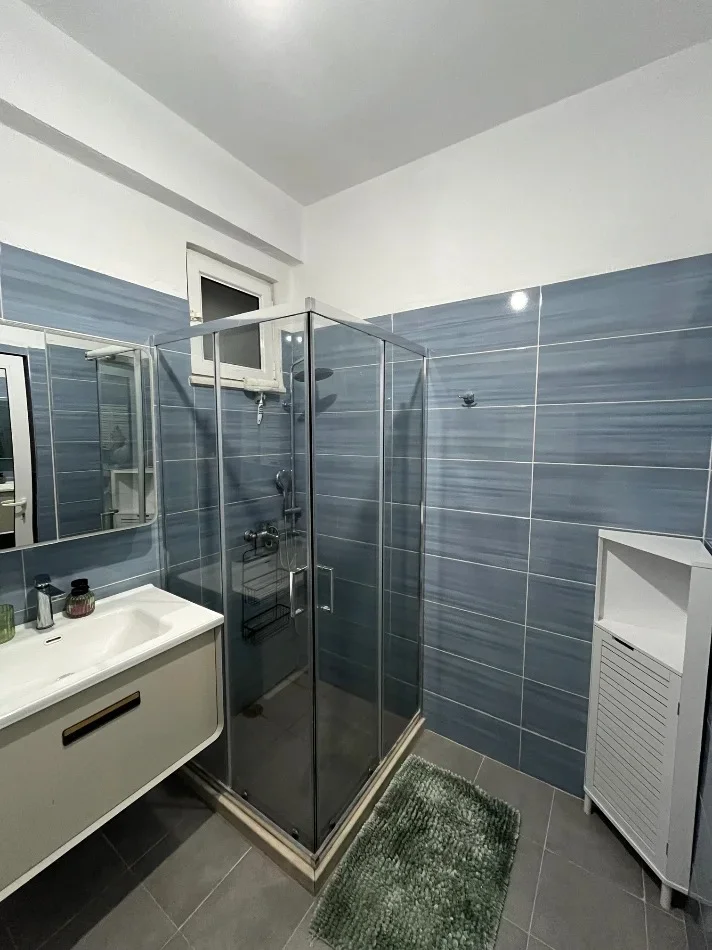 Tirane, jepet me qera apartament 1+1 Kati 6, 70 m² 450 € (Casa Italia)