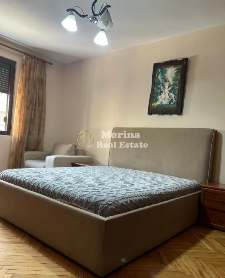 Tirane, jepet me qera apartament 2+1 Kati 3, 80 m² 650 € (Myslym Shyri)