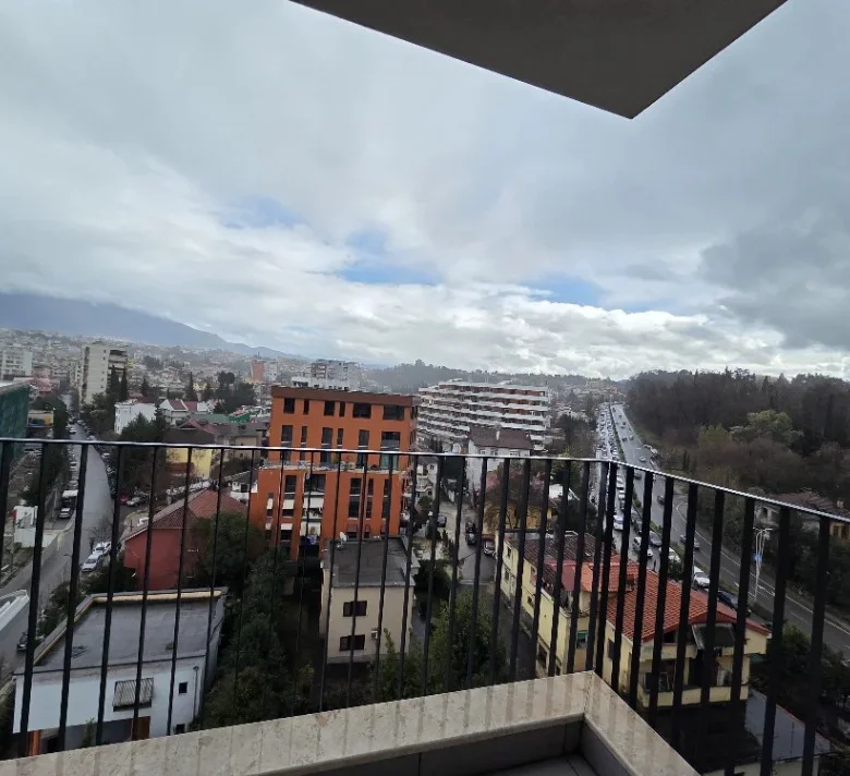 Tirane, jepet me qera apartament 1+1 Kati 8, 52 m² 450 € (Rruga e Elbasanit)