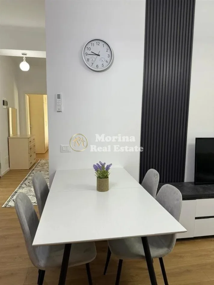 Tirane, jepet me qera apartament 2+1 Kati 7, 75 m² 500 € (Ali Demi)