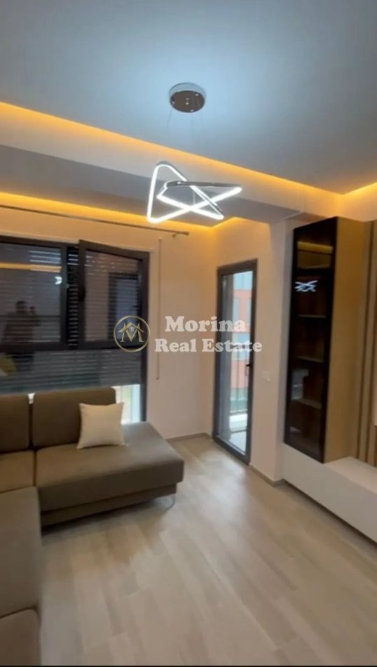 Tirane, jepet me qera apartament 1+1 Kati 2, 67 m² 550 € (Stacioni Trenit)