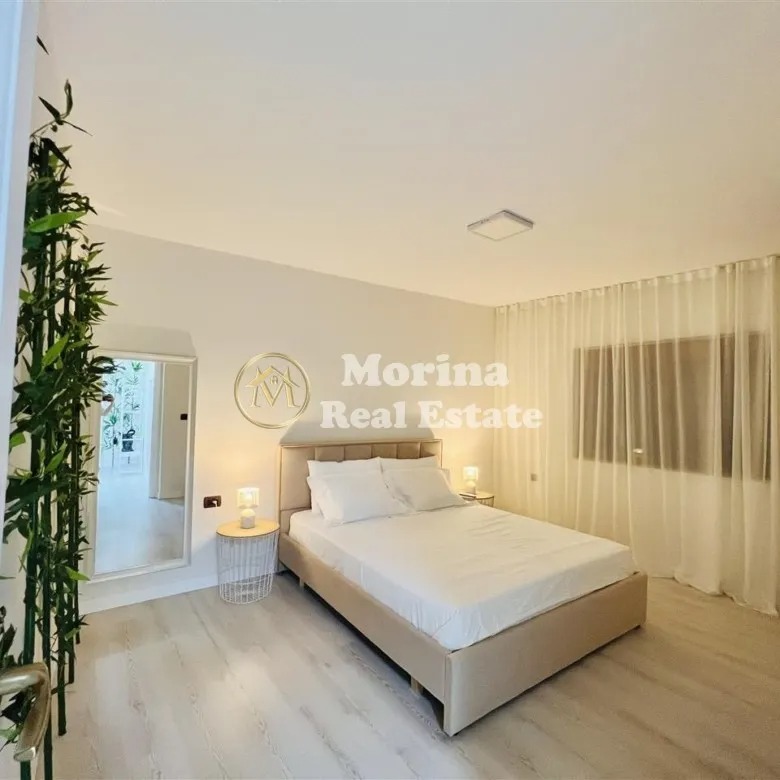 Tirane, jepet me qera apartament 1+1+Ballkon Kati 3, 65 m² 550 € (Stadiumin Dinamo)
