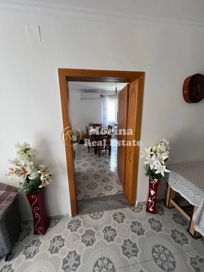 Tirane, jepet me qera shtepi 2+1 Kati 1, 117 m² 350 € (Babrru)