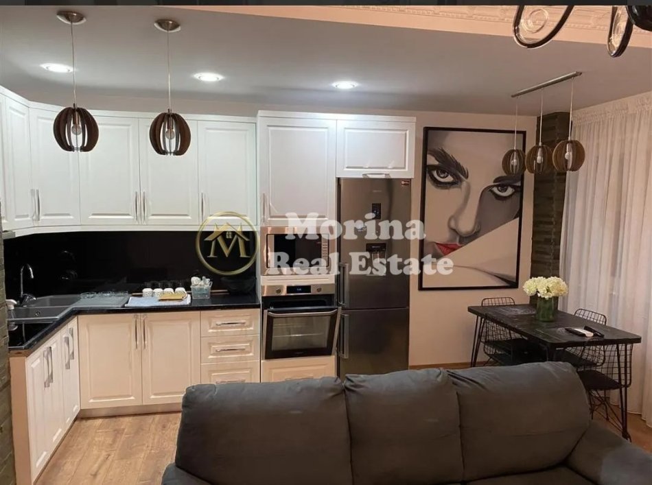 Tirane, jepet me qera apartament 2+1+Ballkon Kati 5, 114 m² 700 € (Astir)