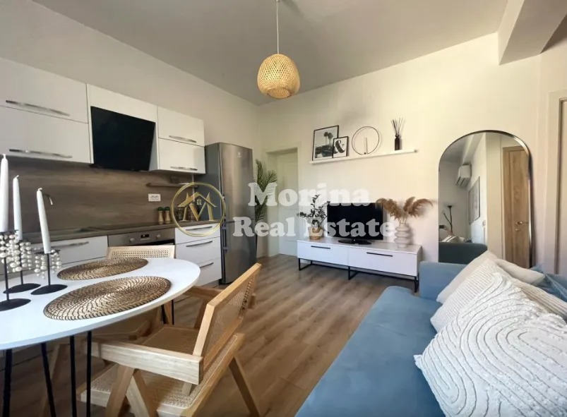 Tirane, jepet me qera apartament 1+1 Kati 2, 50 m² 500 € (Kompleksi Siri)
