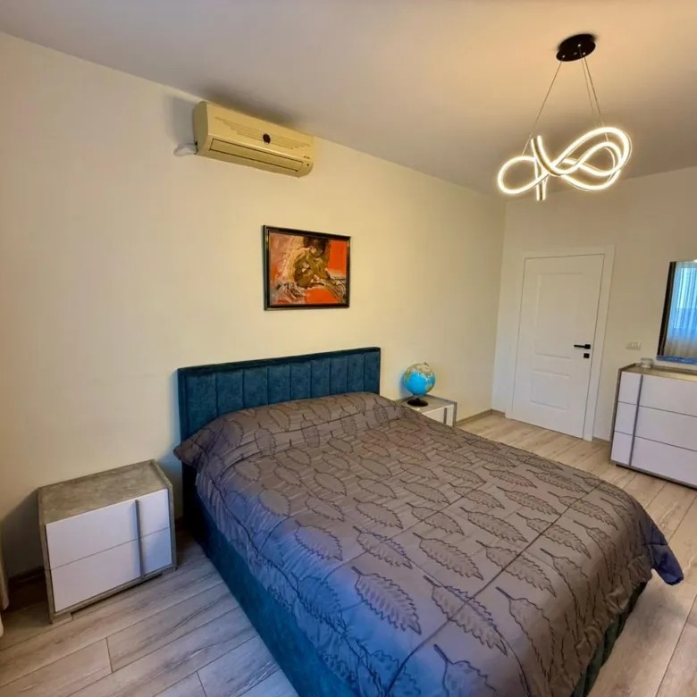 Tirane, jepet me qera apartament 1+1 Kati 8, 70 m² 900 € (Rruga e Kosovareve)
