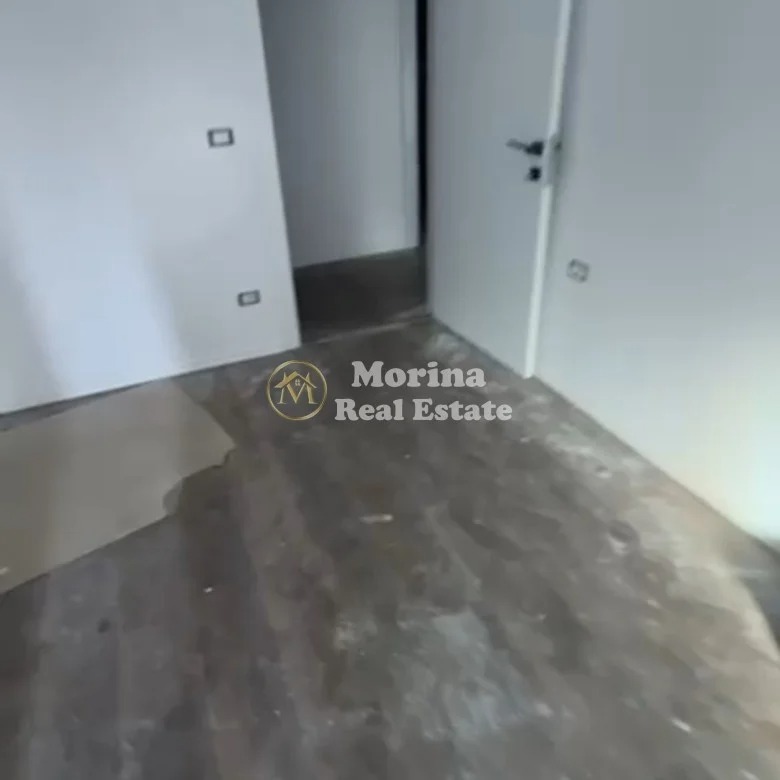 Tirane, jepet me qera apartament 2+1 Kati 5, 400 m² 400 € (Rruga 5 Maji)