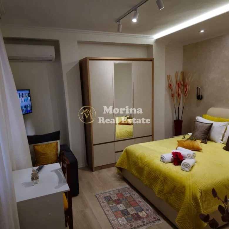 Tirane, jepet me qera apartament 1+1 Kati 5, 60 m² 600 € (Myslym Shyri)