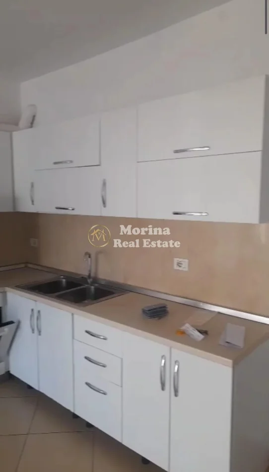 Tirane, jepet me qera apartament 1+1 Kati 4, 73 m² 450 € (Fusha Aviacionit)
