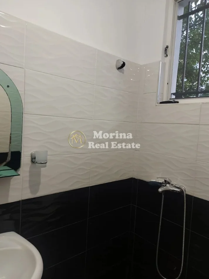 Tirane, jepet me qera Vile 1+1 Kati 1, 60 m² 400 € (Astir)