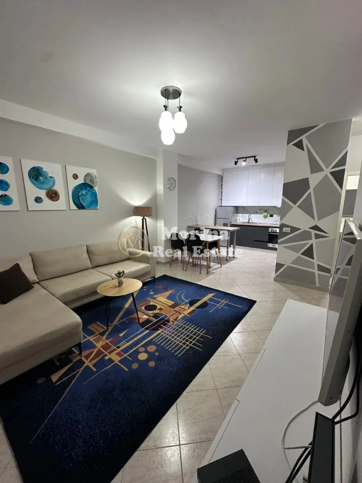 Tirane, jepet me qera apartament 1+1 Kati 5, 65 m² 600 € (Condor Center)