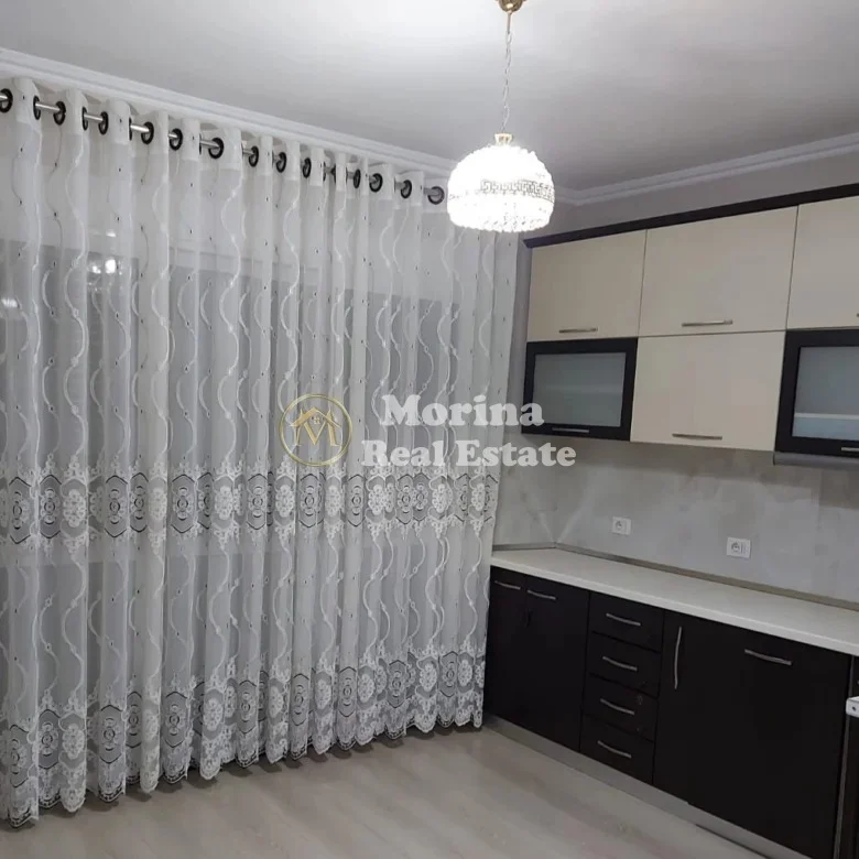 Tirane, shitet apartament 2+1 Kati 4, 108 m² 195.000 € (5 Maji)