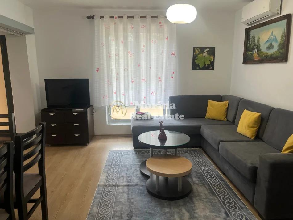 Tirane, jepet me qera shtepi 2+1 Kati 1, 90 m² 400 € (Kompleksi Malajziani)
