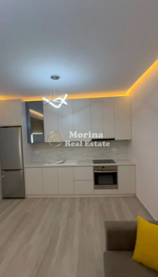 Tirane, jepet me qera apartament 1+1 Kati 2, 67 m² 550 € (Stacioni Trenit)