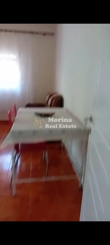 Tirane, jepet me qera apartament 1+1 Kati 2, 60 m² 250 € (“Institut Kamëz”)