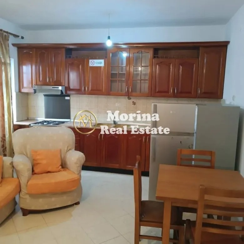 Tirane, jepet me qera apartament 2+1 Kati 1, 85 m² 400 € (Rruga 5 Maj)