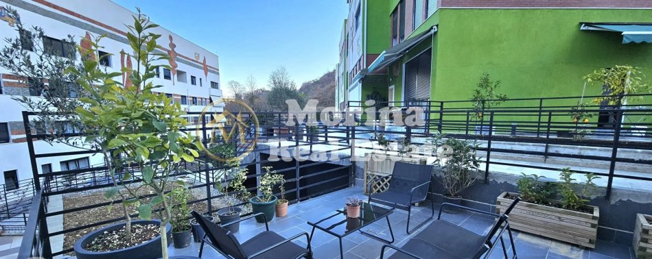 Tirane, jepet me qera apartament 2+1+Ballkon Kati 1, 85 m² 750 € (Kodra e Diellit)