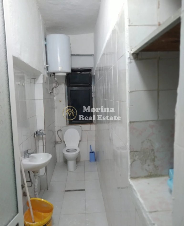 Tirane, jepet me qera apartament 2+1 Kati 2, 70 m² 350 € (Kinostudio)