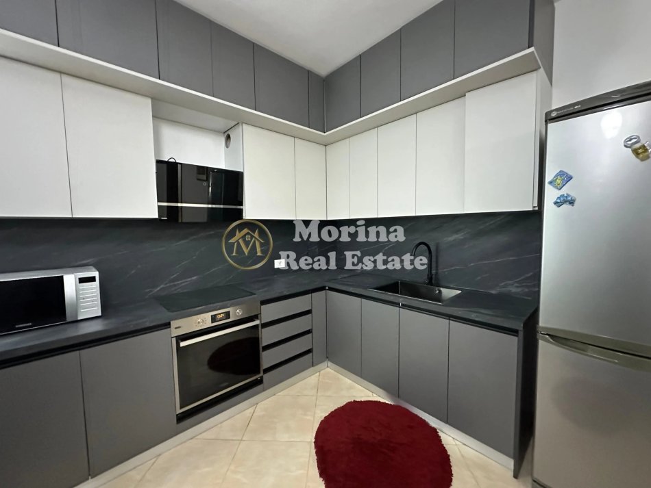 Tirane, jepet me qera apartament 2+1 Kati 3, 106 m² 800 € (Jordan Misja,Kompleksi Gener 2)