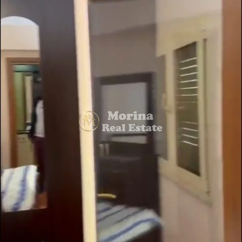 Tirane, jepet me qera apartament 3+1 Kati 4, 98 m² 500 € (Kompleksi Malajziani)