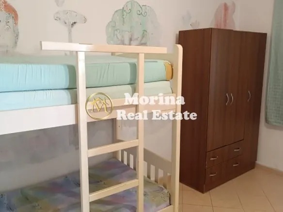 Tirane, jepet me qera apartament 2+1 Kati 1, 85 m² 400 € (Rruga 5 Maj)