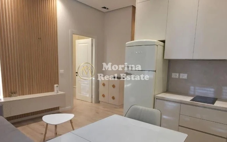 Tirane, jepet me qera apartament 1+1 Kati 1, 55 m² 650 € (Rruga e Dibres)