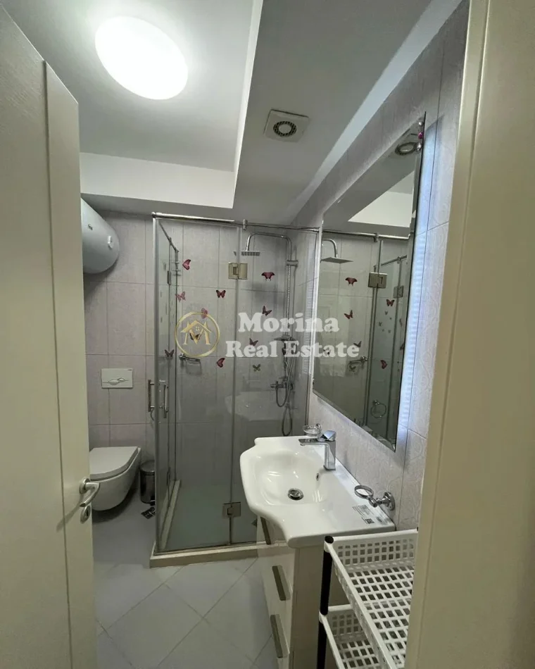 Tirane, jepet me qera apartament 2+1 Kati 2, 130 m² 1.500 € (Teg, Long Hill)