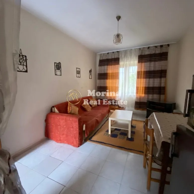 Tirane, jepet me qera shtepi 1+1 Kati 1, 60 m² 300 € (Rruga e Dibres)