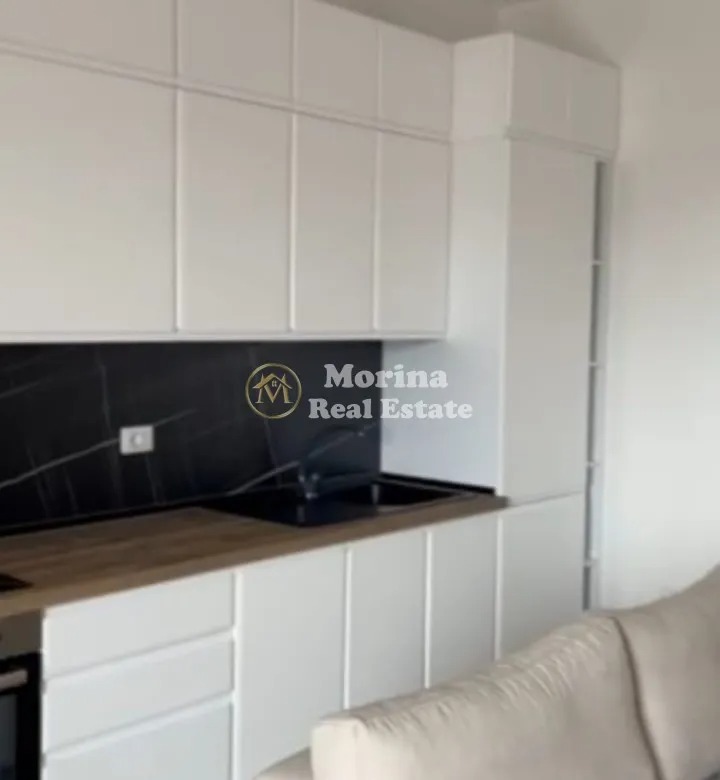 Tirane, jepet me qera apartament 2+1 Kati 8, 95 m² 650 € (Don Bosko)