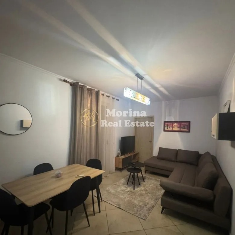 Tirane, jepet me qera apartament 3+1 Kati 5, 90 m² 700 € (Rruga e Kavajes)