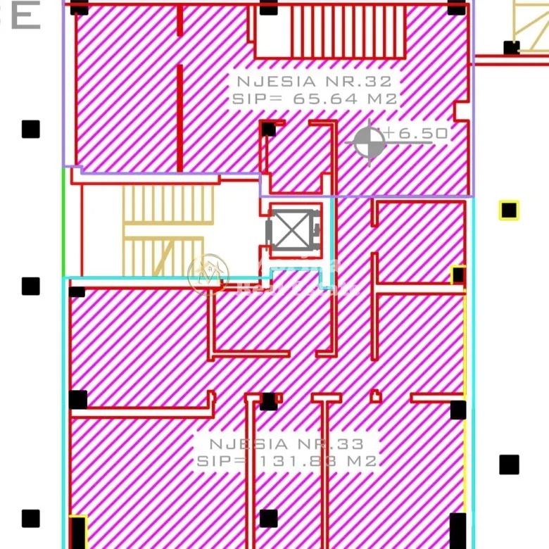 Tirane, jepet me qera ambjent biznesi Kati 2, 652 m² 5.800 € (Rruga e Kavajes)