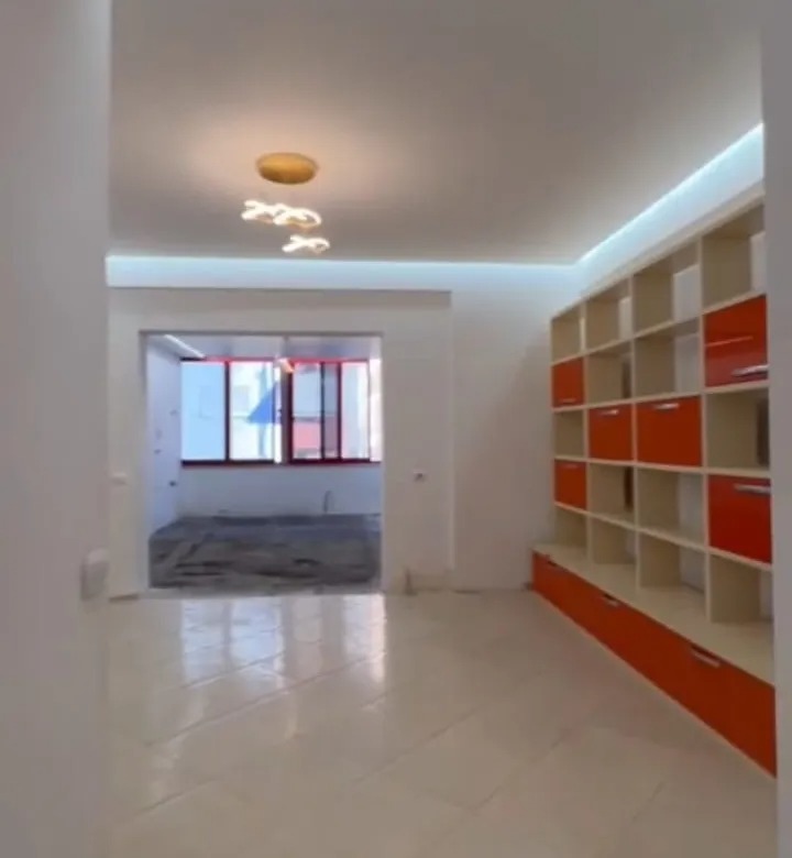 Tirane, shitet apartament 2+1 Kati 2, 110 m² 105.000 € (Terminali)