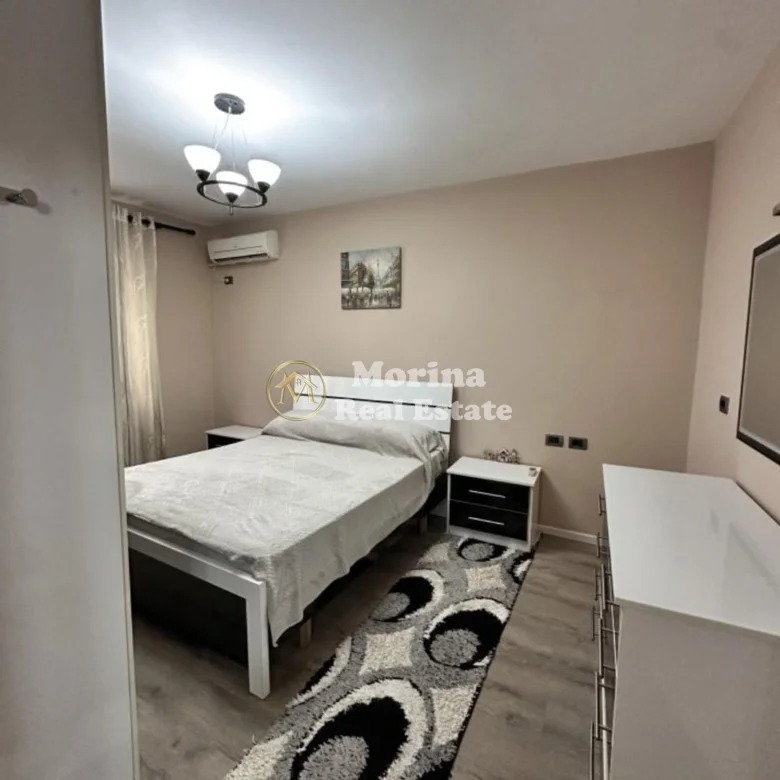 Tirane, jepet me qera apartament 2+1 Kati 2, 75 m² 750 € (Vasil Shanto)