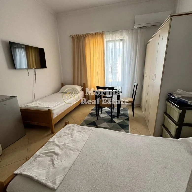 Tirane, jepet me qera garsonier Kati 5, 30 m² 300 € (5 Maji)