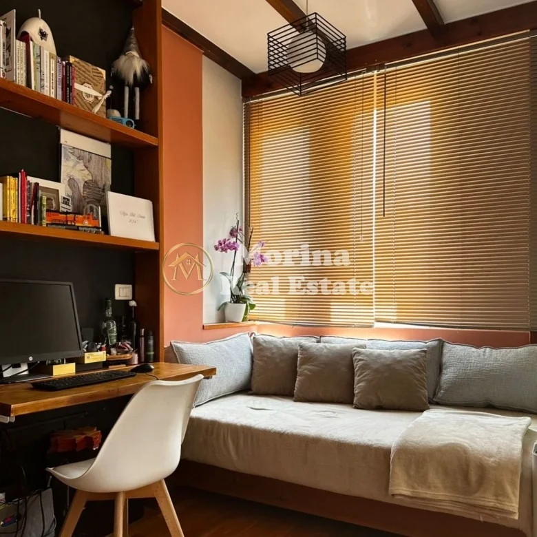 Tirane, jepet me qera shtepi 2 Katshe Kati 0, 180 m² 1.000 € (Pallati Brigadave)