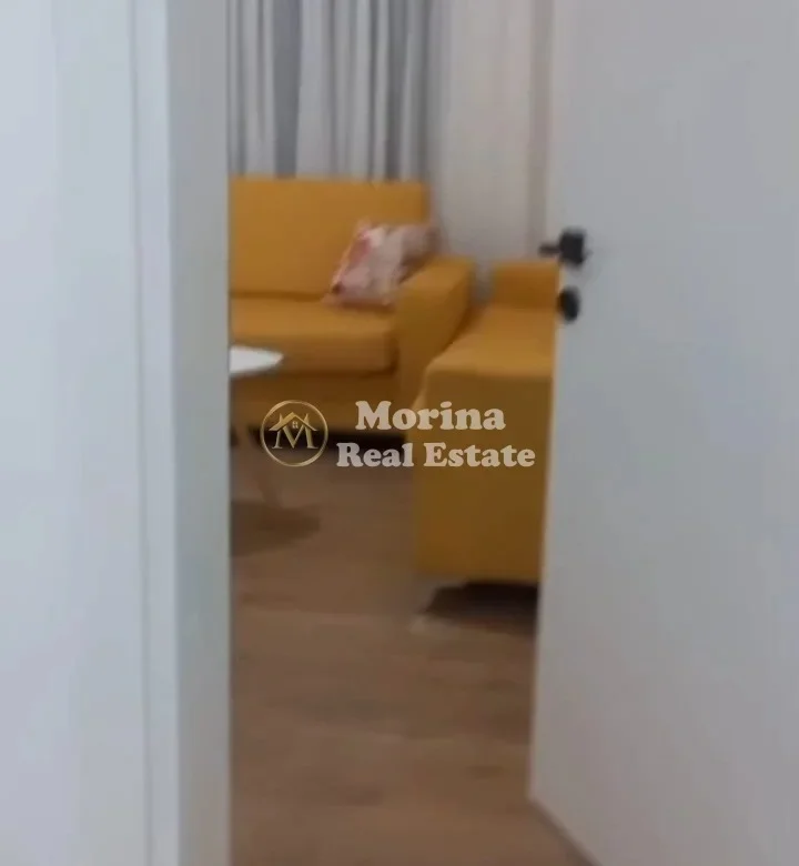 Tirane, jepet me qera shtepi 1+1 Kati 1, 50 m² 300 € (5 Maji)