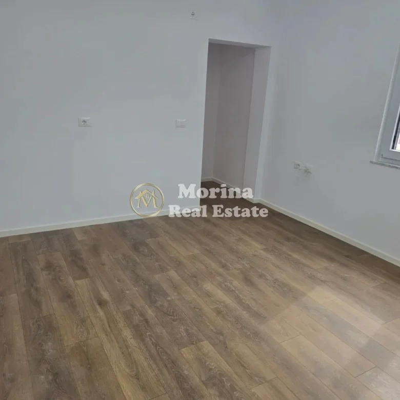 Tirane, shitet apartament 1+1 Kati 4, 40 m² 122.000 € (Pazari i Ri)