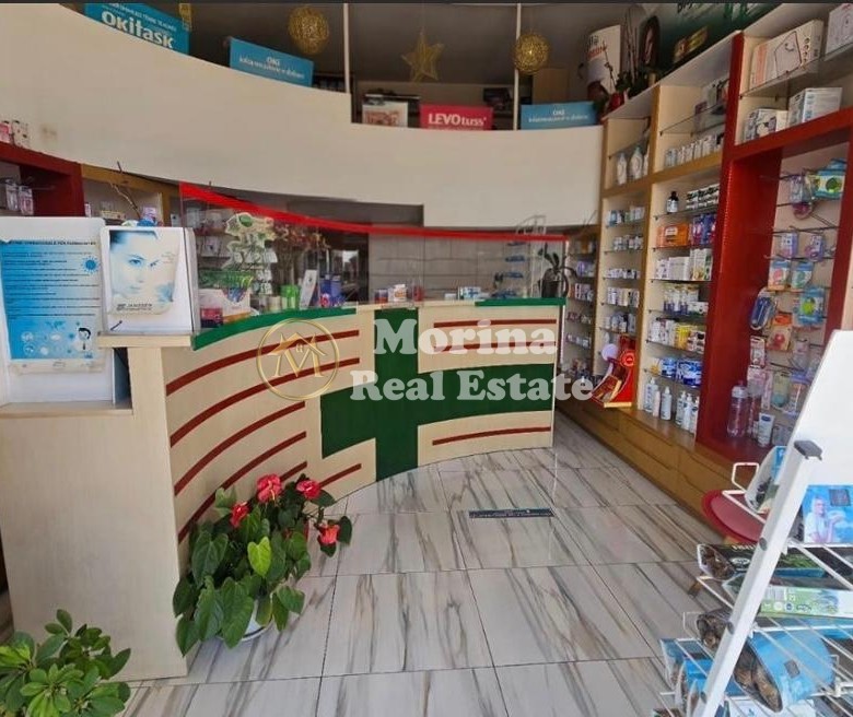 Tirane, jepet me qera dyqan Kati 1, 40 m² 700 € (Rruga Teodor Keko, Astir, Kashar,)