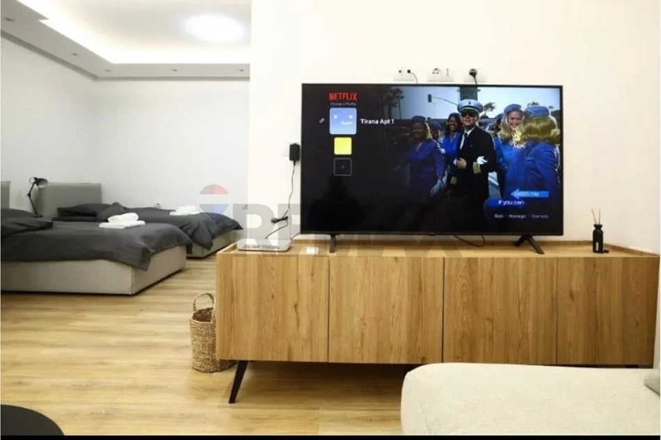 Tirane, jap me qera apartament 2+1 Kati 3, 104 m² 1.000 € (Mine Peza)