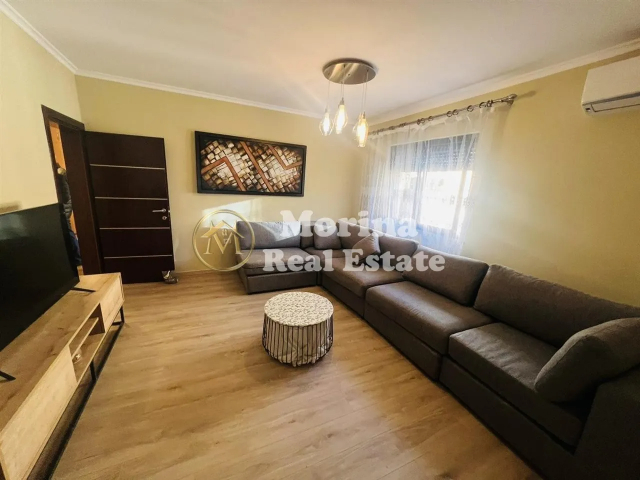 Tirane, jepet me qera apartament 2+1 Kati 4, 90 m² 650 € (Stadiumi Dinamo)