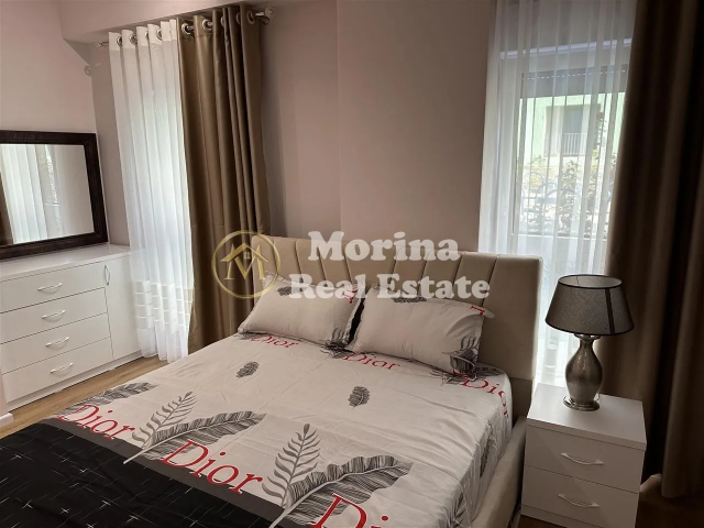 Tirane, jepet me qera apartament 1+1 Kati 2, 50 m² 350 € (Ali Demi)