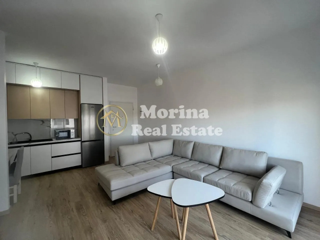 Tirane, jepet me qera apartament 2+1 Kati 3, 100 m² 550 € (Fiori Di Bosko)