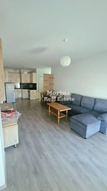 Tirane, jepet me qera apartament 2+1 Kati 4, 100 m² 500 € (Rruga Siri Kodra)