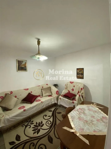 Tirane, jepet me qera apartament 1+1 Kati 3, 65 m² 390 € (Shkolla e Bashkuar)