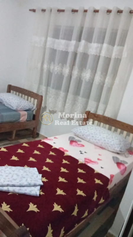 Tirane, jepet me qera apartament 2+1 Kati 1, 76 m² 400 € (Shkolla e Bashkuar)
