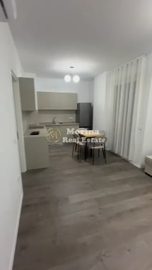 Tirane, jepet me qera apartament 1+1 Kati 2, 65 m² 350 € (Univers City)